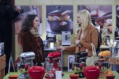 2-broke-girls-and-the-very-christmas-thanksgiving-episode-10-3